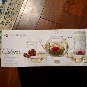 NEW...Tearoom timeless moments celebration flowering tea set